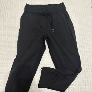 Lululemon cropped dance studio pant